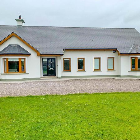 An Ghlaise Bheag Villa Listowel Bagian luar foto