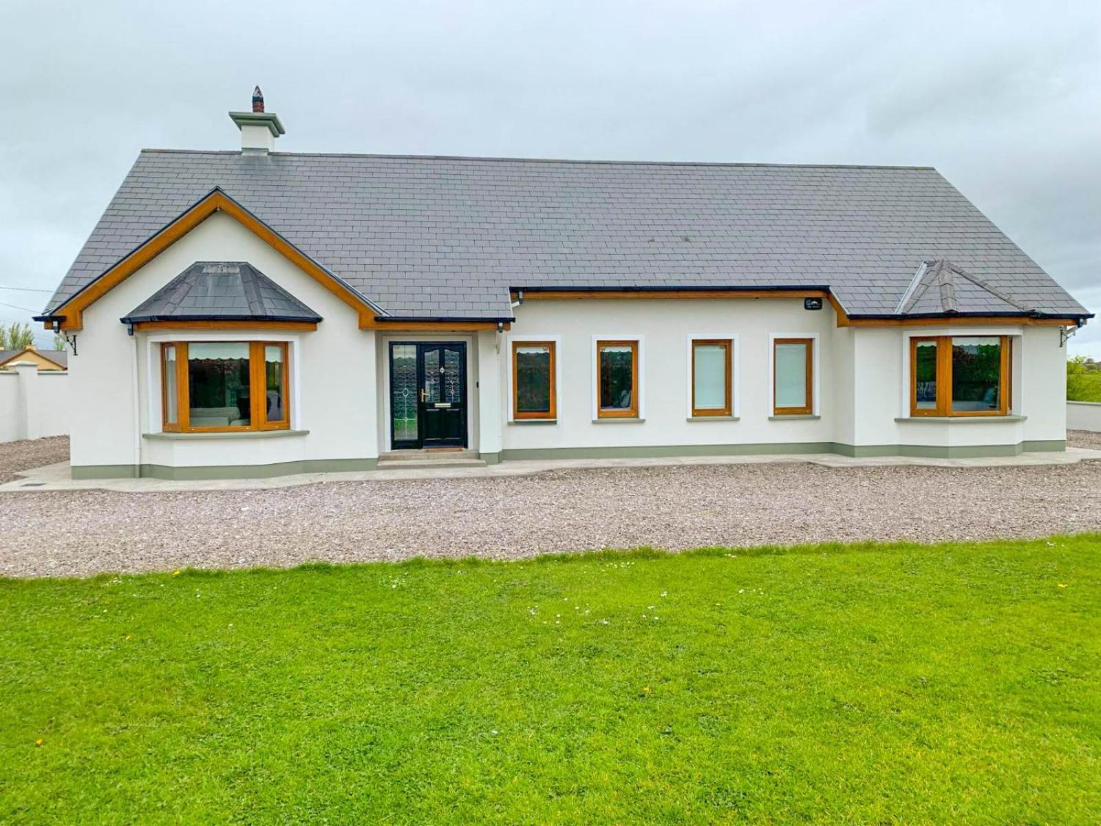 An Ghlaise Bheag Villa Listowel Bagian luar foto